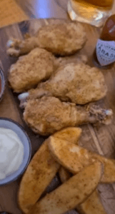 עוף מטוגן KFC בציפוי פריך